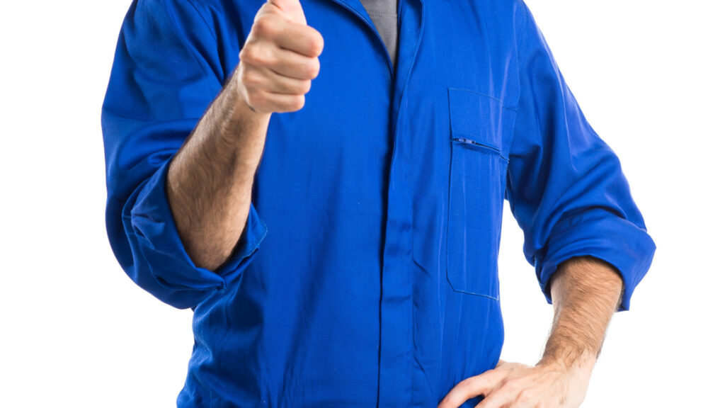 Comment choisir un professionnel pour réparer un store sans se faire arnaquer ?